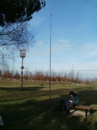Dipole and the beacon