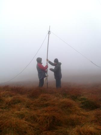 Jimmy & Ed working together on the HF antenna