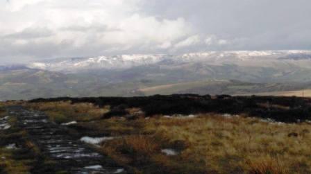 Looking over towards the Dark Peak