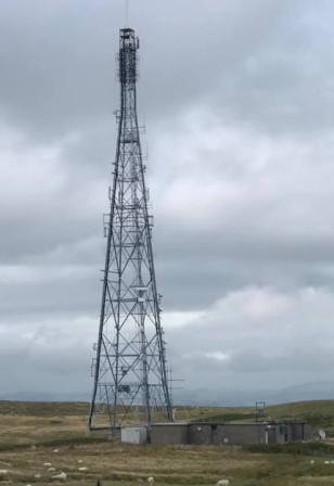 Mast in the summit area