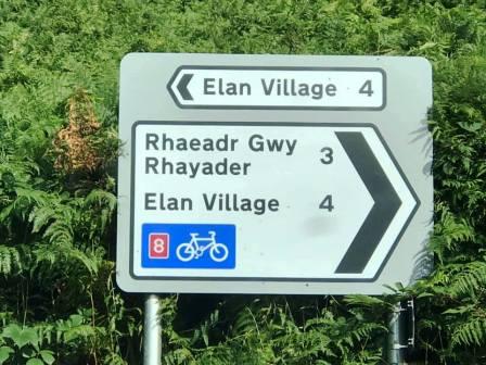 Which way to Elan Village?