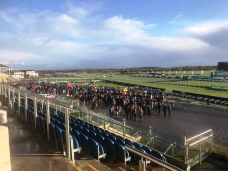 Racing from Doncaster