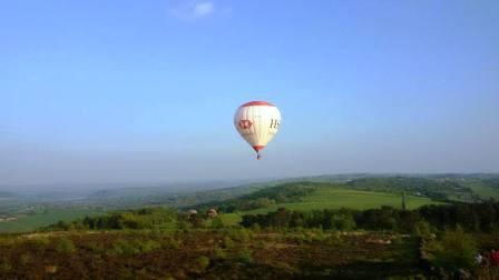 Hot air balloon approaching The Cloud!