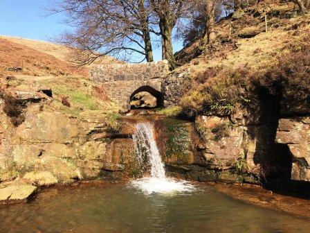 Three Shires Head