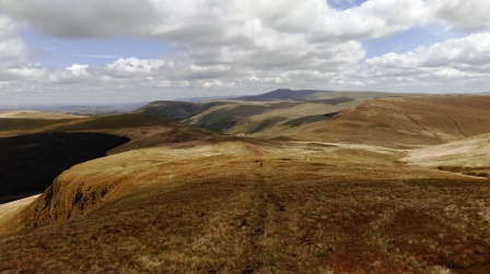 Beginning the traverse from Fan Gyhirych to Fan Nedd