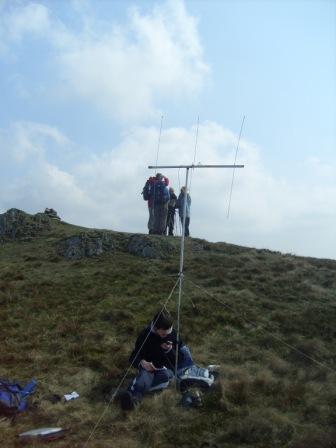 Jordan M3TMX busy on 2m as some other walkers bag this Wainwright summit