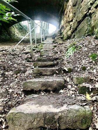 Jacob's Ladder heading up under Lidgetts Lane