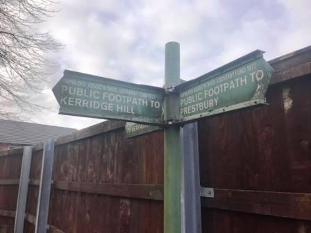 First signpost for Kerridge Hill