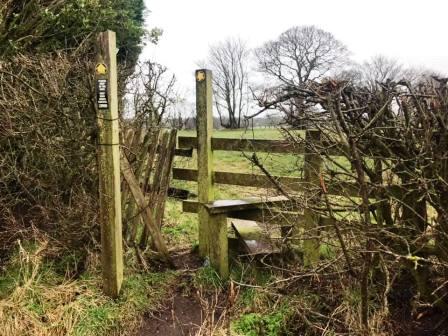 Public footpath from Woodhouse Lane