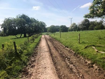 Track becomes more established beyond Marlheath Farm
