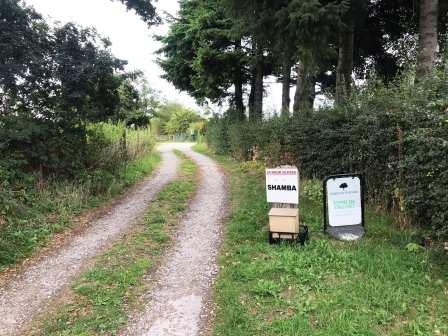 Footpath past Shamba