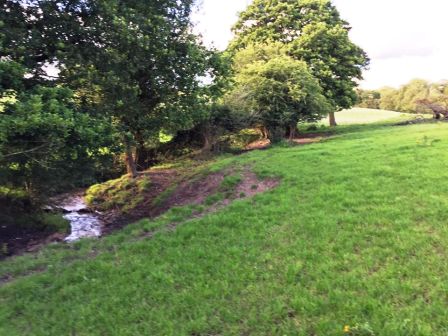 Approaching Underbank Farm