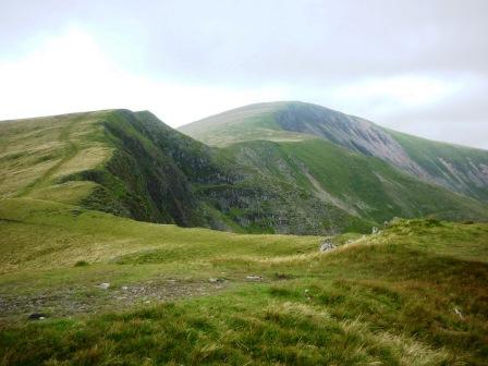 Looking back on Moel Eilio after the first part of the descent
