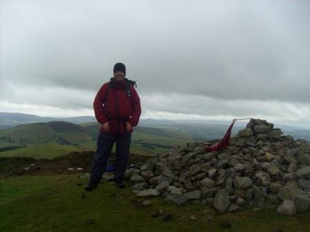 Tom, summit of Foel Fenlli