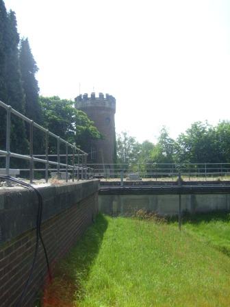 Tower and edge of covered reservoir on Crowborough G/SE-007
