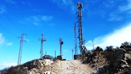 Final approach to the summit