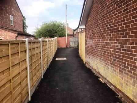 Ginnel between Merebrook Close and Merebrook Road