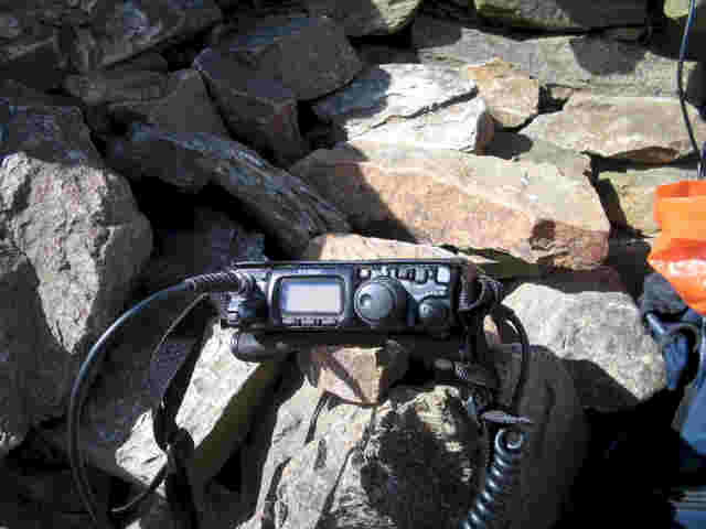 The trusty FT-817 in the shelter on Grasmoor